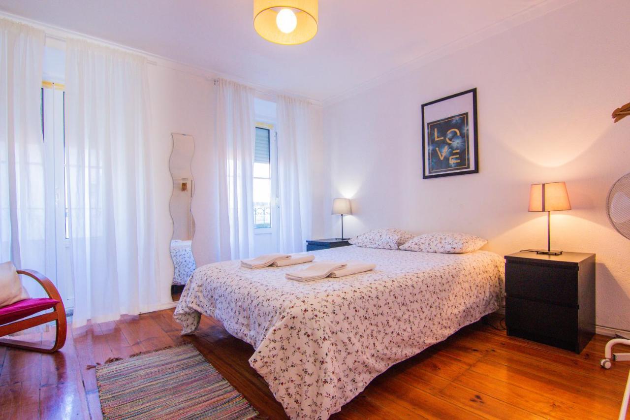 Apartamento Bairro Alto Lisbon Bagian luar foto